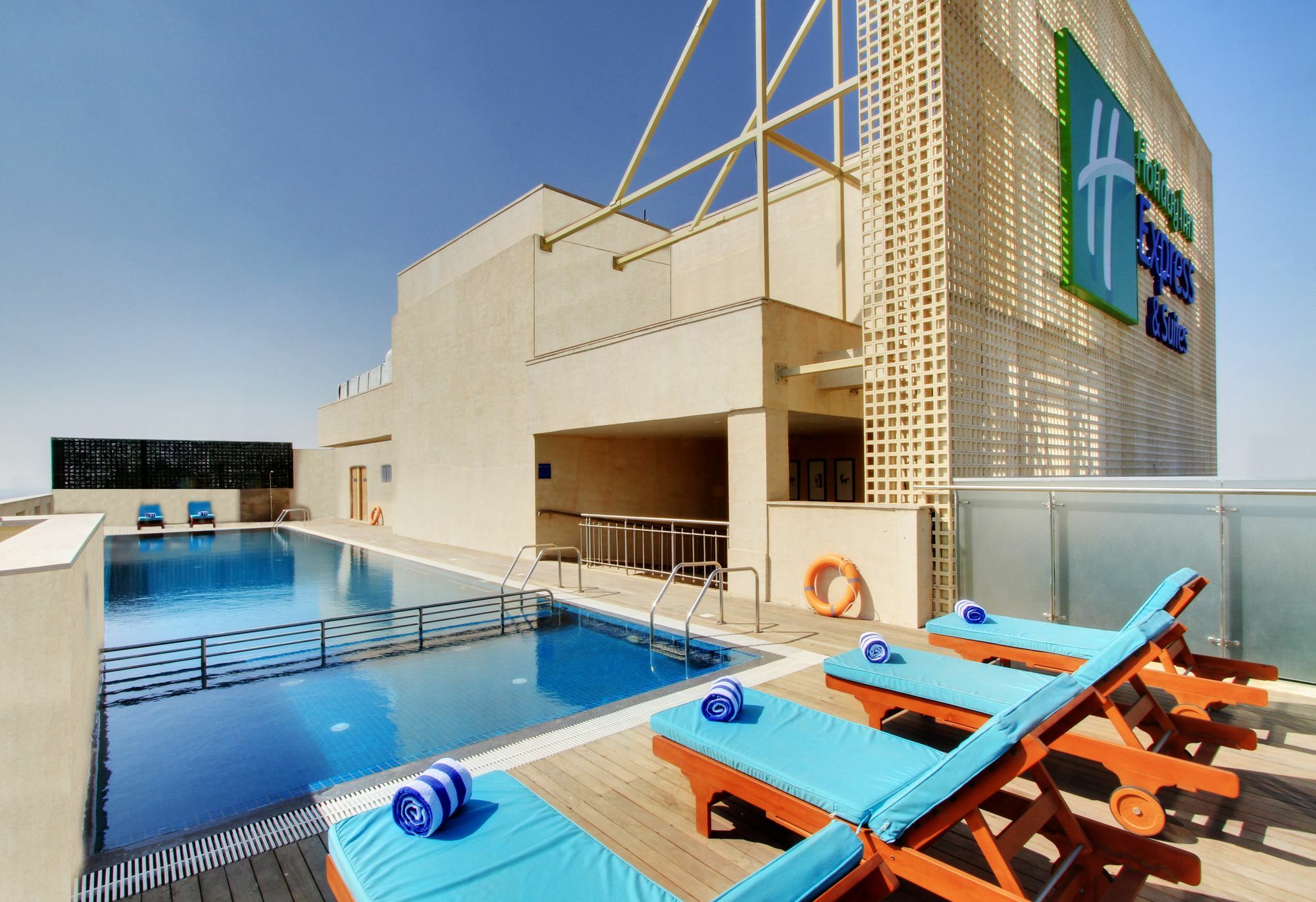 Holiday Inn Bengaluru Racecourse By Ihg Exterior foto Holiday Inn Express Dubai